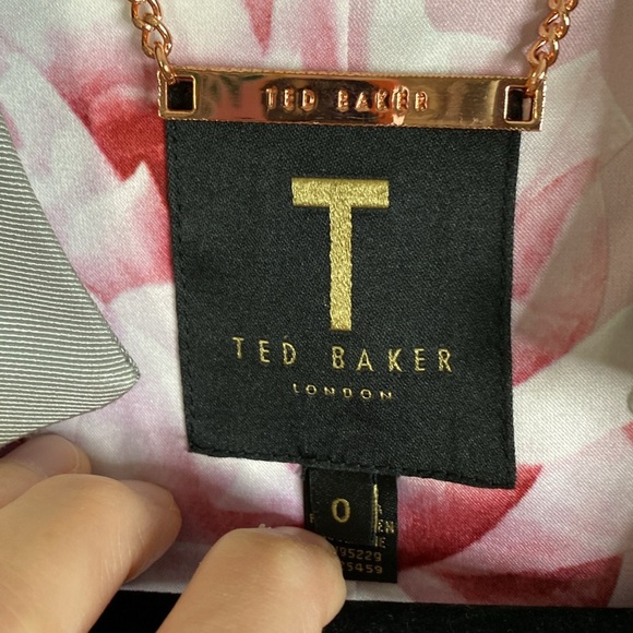 Ted Baker Daizi Gray women's fitted blazer women’s EUC women’s 2 - Picture 5 of 10